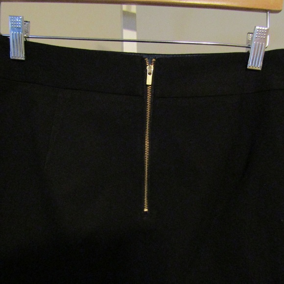 Banana Republic Black Gold Zippers Size 4 Skirt - Picture 4 of 8